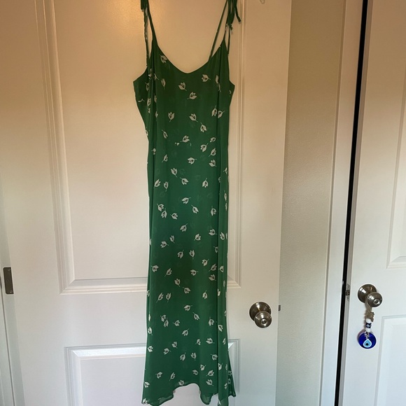 Reformation nectar dress - green slip dress - Picture 4 of 8